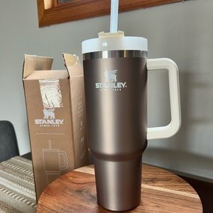 Stanley Adventure Quencher Travel Tumbler